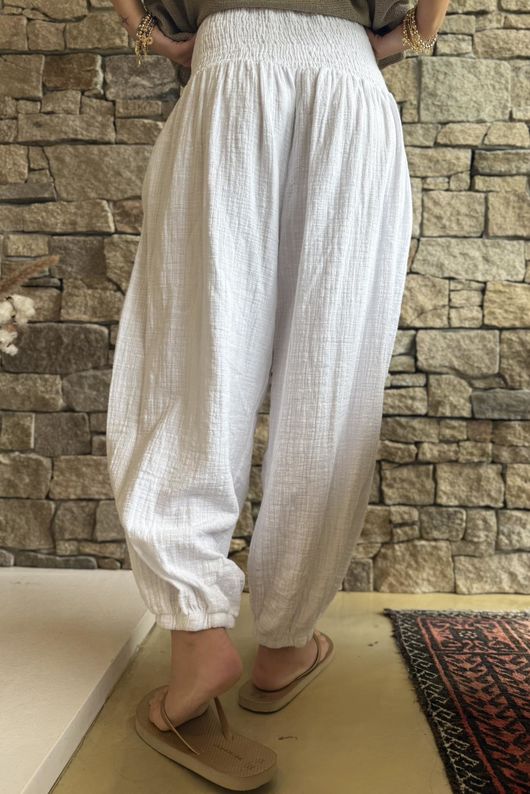 Annie Cushion Cotton Cuff Barrel Pant White